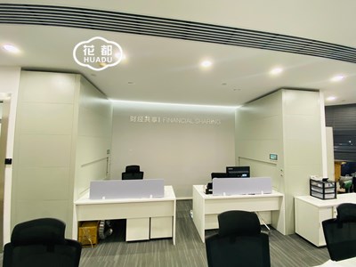 美的集團定制回轉(zhuǎn)柜